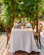 Ensemble de table blanc, rouille et terre cuite