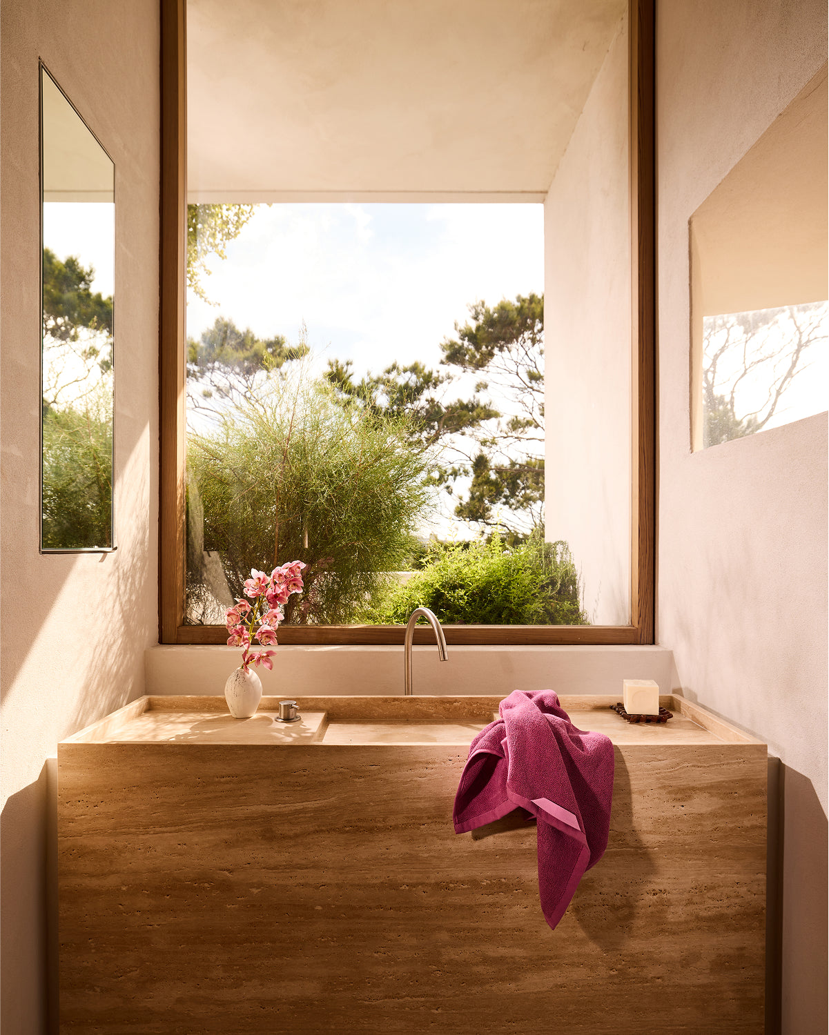 Serviette de toilette en coton éponge Berry