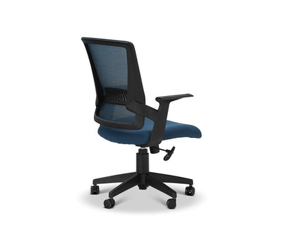 Chaise Pitka