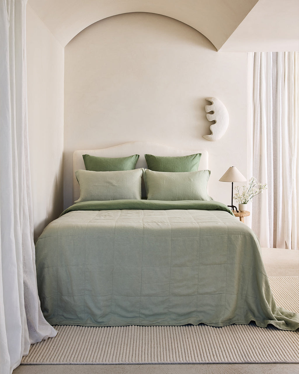 Ensemble de literie courtepointe en lin 100 % français, coloris sauge et pistache